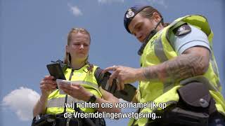 GROTE CONTROLE Samenwerken met de politie douane en de belastingdienst [upl. by Neetsuj108]