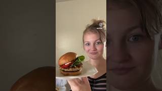 EASY  HEALTHY CHICKEN SANDWICH reels shorts chickenrecipe healthyfood healthyrecipes foodie [upl. by Airalav]