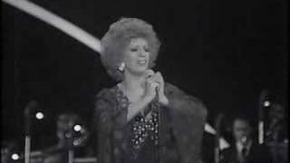 Iva Zanicchi  TESTARDA IO Live 1975 [upl. by Llewen]