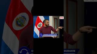 Periodista en costa rica encara a nayib bukele sobre 30000 presos inocentes [upl. by Anemolihp]