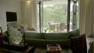 A Quick Tour of the Treehouses at Chewton Glen [upl. by Motch]