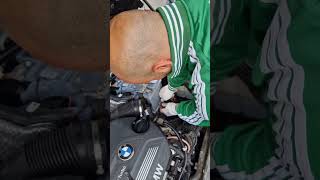 BMW Batterie tauschen und registrieren X1 F48 bmw x1 [upl. by Diad]