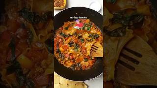 One Pot Lasagna Soup For Lazy People lasagna shorts [upl. by Harihat]