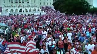 Aretha Franklin Singing The National Anthem A Star Spangled Banner At The Game Three World Series [upl. by Rebhun]