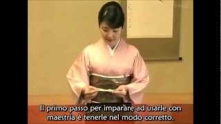 Come Usare le Bacchette Giapponesi HashiEtichetta  Serie quotBegin Japanologyquot  SubITA [upl. by Dustan]