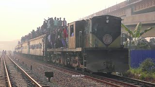 Bangladeshi Overloaded Train  Deadly Train roof journey [upl. by Fleece]