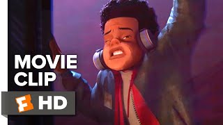 SpiderMan Into the SpiderVerse Opening Scene 2019  FandangoNOW Extras [upl. by Selene513]