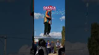 ¡IMPRESIONANTE BAILE SOBRE LA CUERDA OAXACA SORPRENDE [upl. by Holmes]