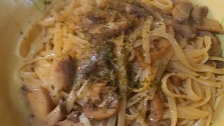 Zuppa del Corso Pasta Funghi Aglio Olio Peperoncino Prezzemolo [upl. by Harias408]