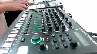 Roland TR8S amp Maschine MK3 Techno Pop [upl. by Annaihs409]