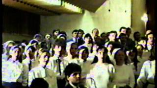 Old video  GLORIE GLORIE ALELUIA 1988 dirijat de sora Doina Catana [upl. by Rusticus]