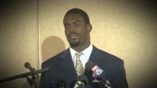 President Barack Obama Praises Michael Vick Eagles for Comeback [upl. by Ensoll]