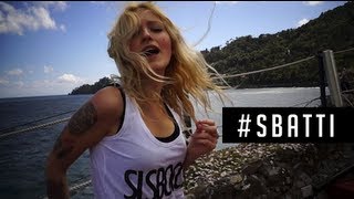 Il Pagante  Sbatti Official Video [upl. by Aelber]