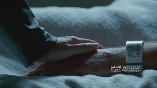 Castle 7x01 quotDrivenquot Castle Beckett Caskett Touching Hosiptal Scene [upl. by Katzman]