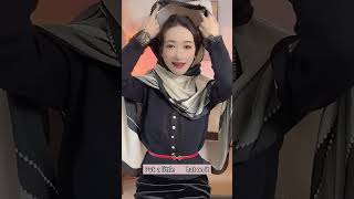 Perfect Stylish Silk Scarf Tie Methods  How to wear a scarf scarffashion cashmerescarf fashion [upl. by Neelhtac487]