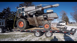 Gleaner K Combine Hauling Home our New Combine [upl. by Teodoor268]