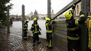 Mitteleuropa bereitet sich auf schwere Überschwemmungen vor [upl. by Annahs]