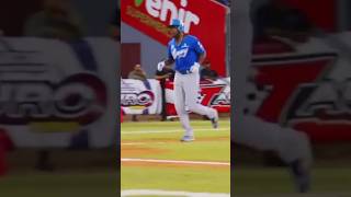 Arístides Aquino vuelve a sacarla en SFM licey [upl. by Etnom]