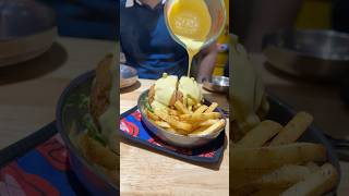 Volcano Cheese 🫕 Burger 🍔 with Bitter Chocolate 🍫  Most Expensive Veg Cheese Burger 🍔 [upl. by Drucilla194]