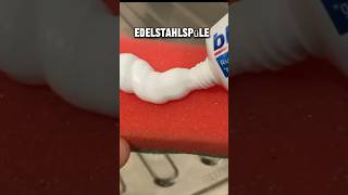 Edelstahlspüle mit ZAHNPASTA reinigen und polieren lifehacks haushaltstipps genialetricks diy [upl. by Duston]