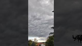 2024 10 06 Undulatus asperatus  kevert hullámfelhő UTC2 1540 🌫️☁️ [upl. by Frasch]