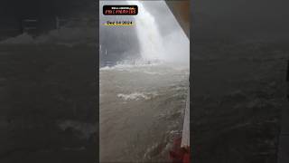 குற்றாலம் யாரும் செல்ல வேண்டாம் 😲😲 அருவி தற்போதைய நிலை 😱😱cutrallam falls current situation 😰😰😰😰 [upl. by Campball942]