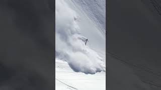 Skier Outruns Avalanche NaturalDisaster YesEpicYes Skiing [upl. by Qulllon]