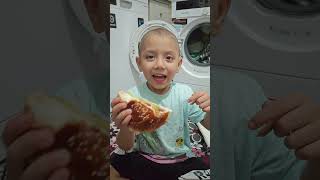 Hamburger severler 😳😋 keşfet youtubeshorts funny shortvideo [upl. by Llennol565]