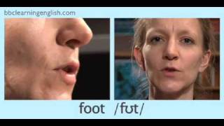 English Pronunciation 👄 Short vowel ʊ  ‘foot’ ‘put’ amp ‘good’ [upl. by Namilus]