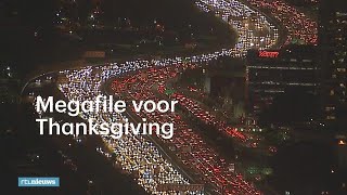 Heel Amerika wil naar huis megafiles voor Thanksgiving  RTL NIEUWS [upl. by Aihseyn337]