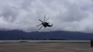 MARINE HELICOPTER CLOSE LANDING [upl. by Ahseik]