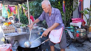 Legendary Grandpa The Best Fried Noodle Hawker in Penang [upl. by Nailij97]