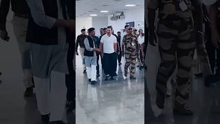 Delhi Airport Rahul Gandhi   viralshortvideo rahulgandhi shorts soniyagandhi congressnews [upl. by Tugman408]