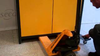 Mobility QMover QCLASSIC safety cabinet [upl. by Notelrac957]