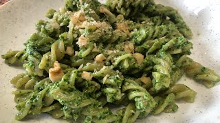 Pesto di RUCOLA e BASILICO pronto in 5 minuti Delizioso [upl. by Aenert146]