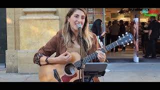 quotAu Cours Mirabeauquot interprétée par Paola sur le Cours Mirabeau à Aix en Provence le 11112024 [upl. by Nivalc]