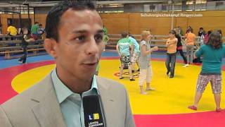 Schulvergleich Ringen und Judo [upl. by Eniamrehs]