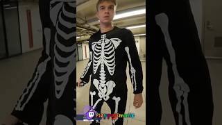 Hostile New York Skeleton shorts twitch twitchclips twitchstreamer nyc newyork newyorkcity [upl. by Arreik]