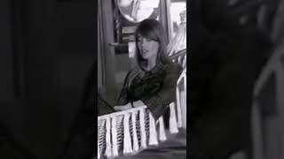 Françoise Hardy quotSoleilquot chanson [upl. by Neeluqcaj]