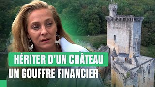 Château délabré  Cette famille veut le sauver à tout prix [upl. by Elleinod]