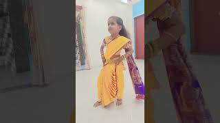 केळीवाली YouTube short dance  vairal [upl. by Om]