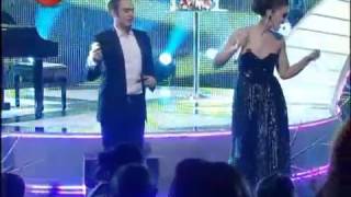 Mustafa Ceceli amp Sıla  Sezen Aksu Parçaları TRT Yılbaşı 2011 [upl. by Amilb]