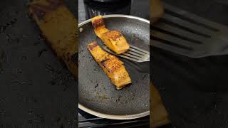 Creamy garlic Orzo with Salmon orzo SalmonRecipe garlicorzo foryou shortsvideos [upl. by Norok]