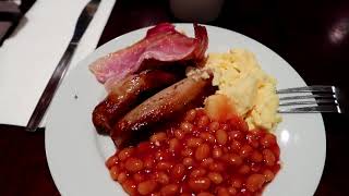 Holiday Inn Express hotel and the breakfast in Dunfermline [upl. by Nnylorac657]