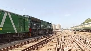 Karachi express Dn arrived and Karakorum Express Up leaving at Cantt station Karachi [upl. by Hammer483]