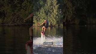 Hydrodynamic levitation क्या होता है  ytshorts facts hydrodynamics physics viralshorts [upl. by Jacobine]