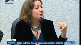 Autora Dalila Lubiana relata experiência com o livro quotLiberdade atrás das gradesquot [upl. by Leachim]