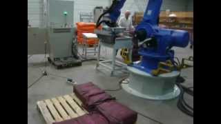 ROBOT DE PALETTISATION  ROBOT FOR PALLETIZING [upl. by Melak399]