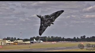 RIAT 2015 Avro Vulcan XH558 HOWLs [upl. by Yelyab]