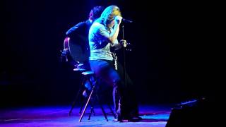 Kelly Clarkson LIVE  Tonight I Wanna CryMOV [upl. by Houlberg5]